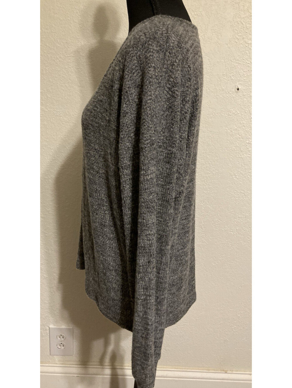 Lucky Brand Sweater SUPER SOFT V Neck Gray Long Sleeve Women's Size Medium - Picture 2 of 9